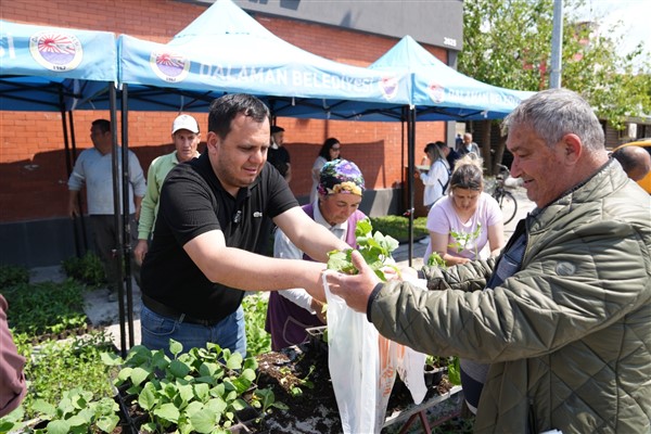 Dalaman’da fide dağıtım etkinliği