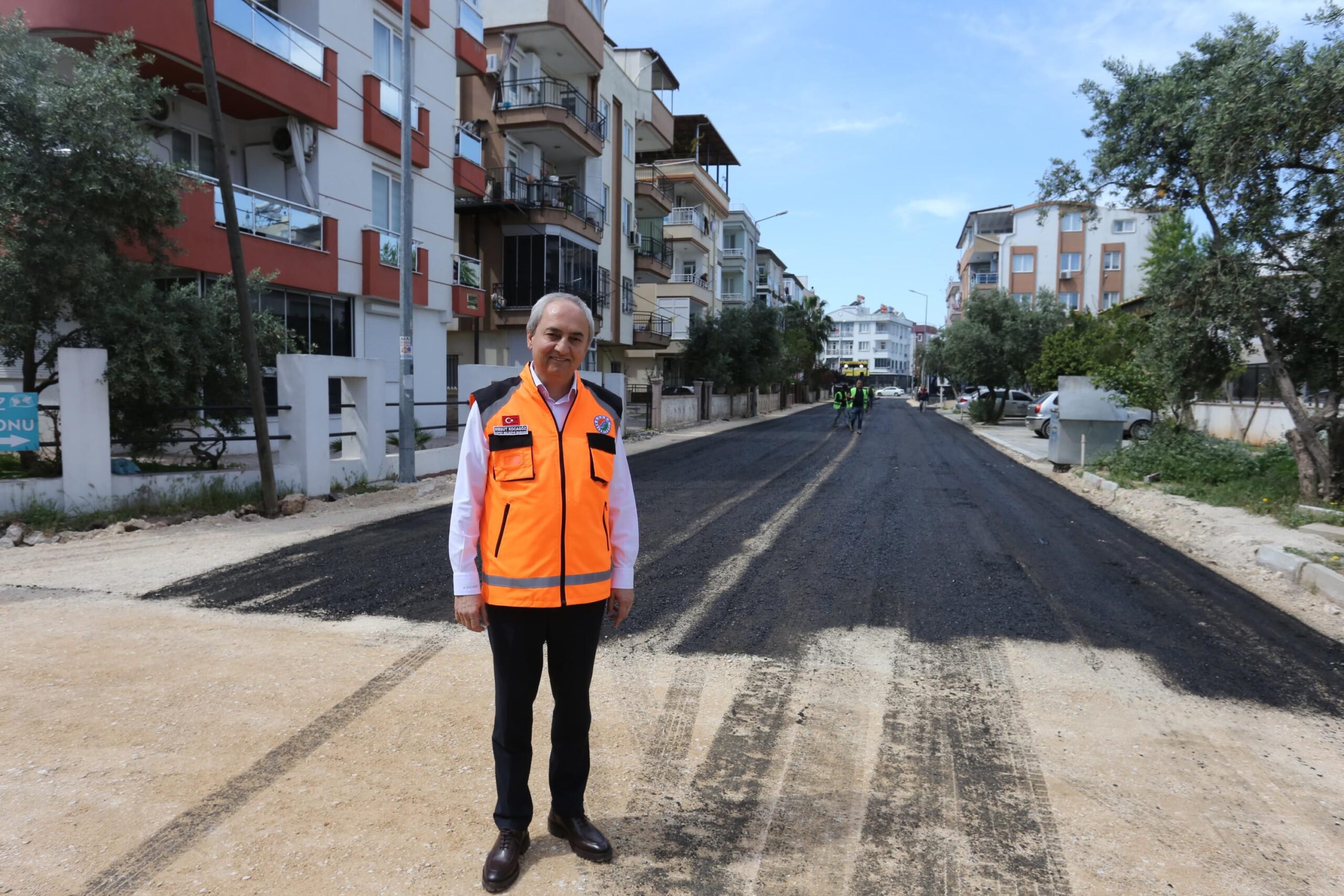 Kepez Belediyesi’nden Düdenbaşı Mahallesi’nde asfalt çalışması