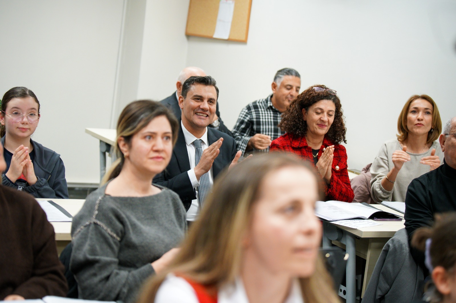 Manisa Büyükşehir Belediyesi, sosyal belediyecilik alanında birçok proje hayata geçiriyor