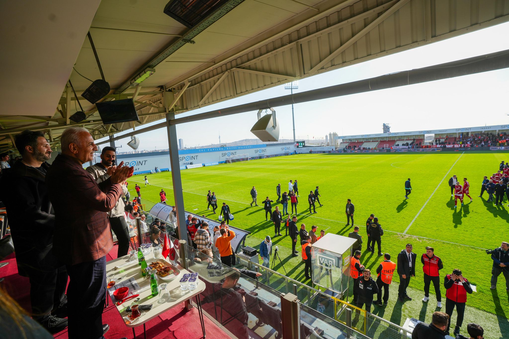 Ümraniyespor, Amedspor’u 3-0 mağlup etti