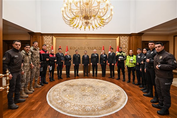 Kocaeli İl Emniyet Müdürlüğü heyeti, Vali Aktaş’ı ziyaret etti