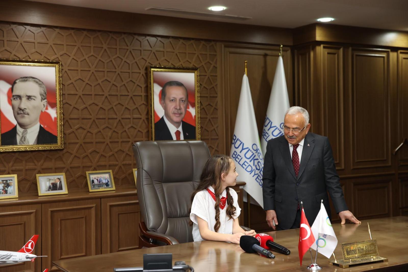 Ordu Büyükşehir Belediye Başkanı Güler, makamını Korkmaz’a devretti