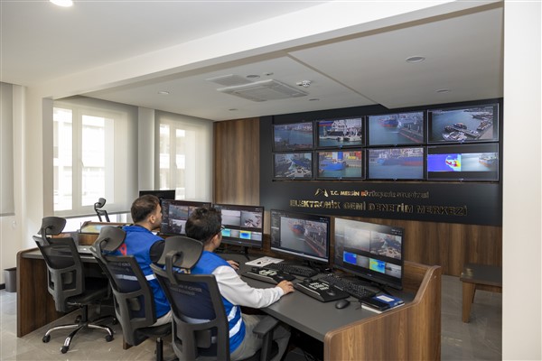 Mersin Büyükşehir’den deniz temizliği denetimi