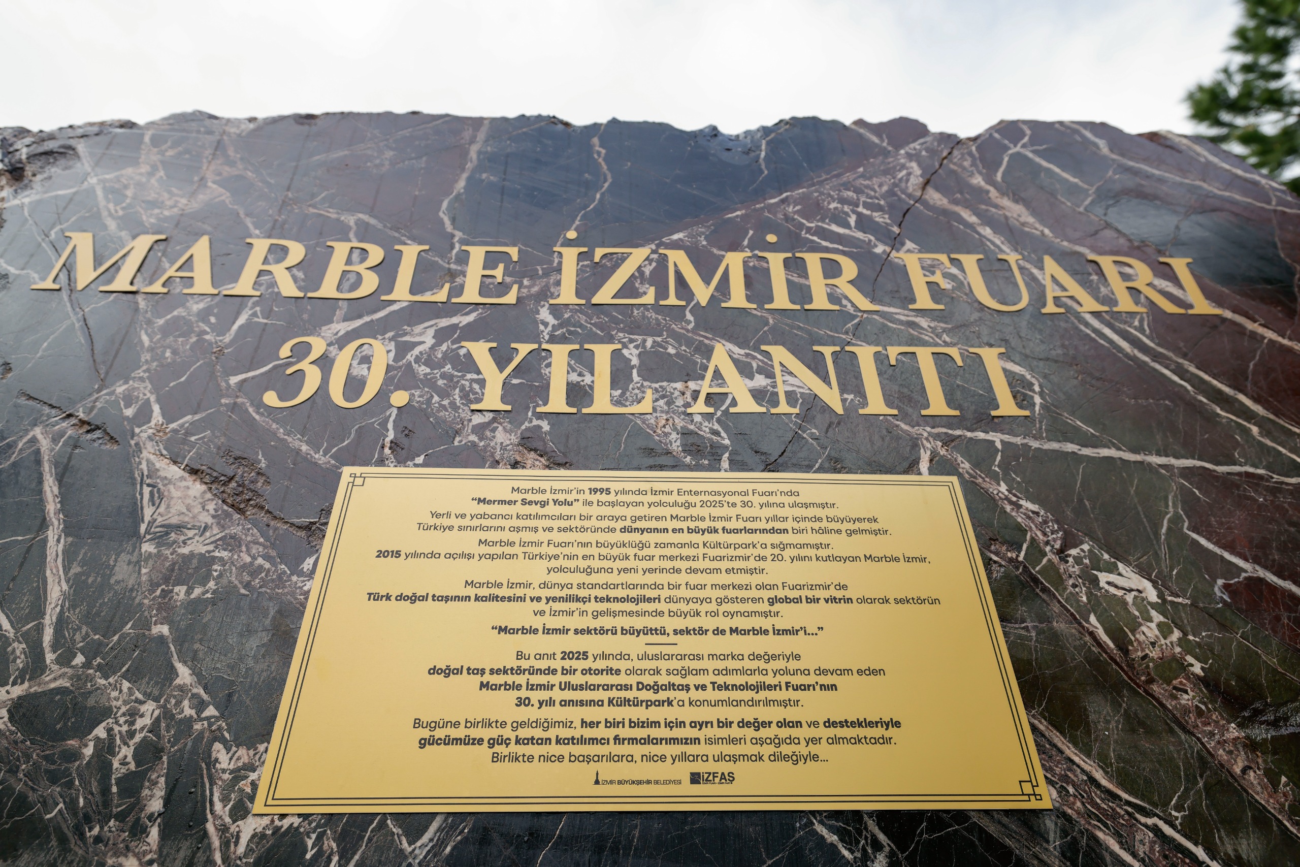 Marble İzmir Fuarı’nın 30. Yılı anıtı açıldı