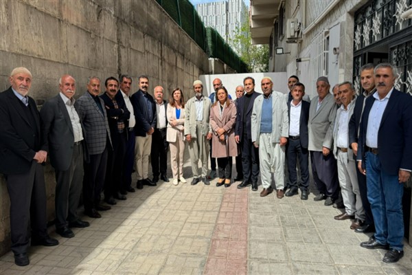 Eş başkanlar, DİAY-DER’i ziyaret etti