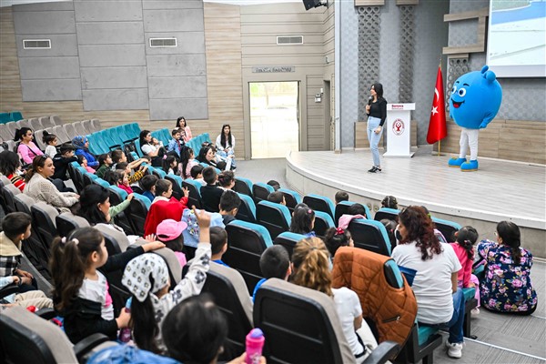 Bornovalı çocuklara suyun önemi anlatıldı