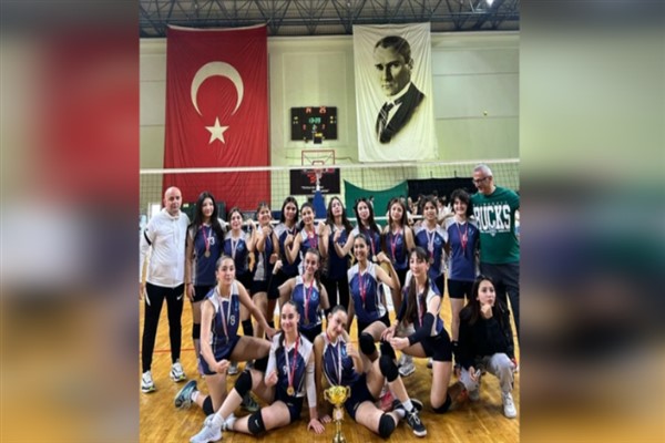 Nuran Yılmaz Anadolu Lisesi Bölge Şampiyonu oldu
