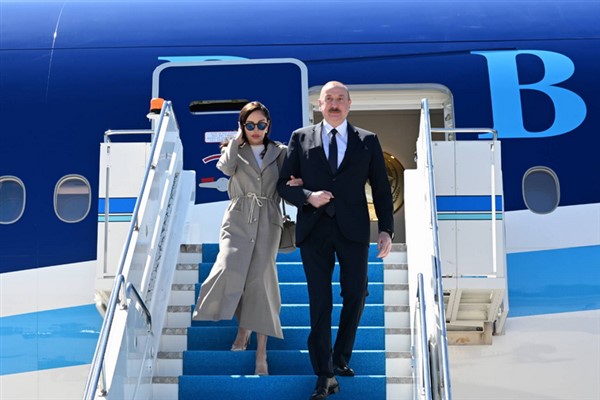 Azerbaycan Cumhurbaşkanı Aliyev, iş gezisi için Türkiye’ye gitti