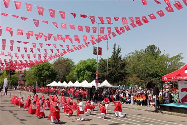 Diyarbakır’da 23 Nisan coşkusu