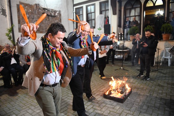 Kına gecesi geleneği Osmangazi’de yaşatıldı