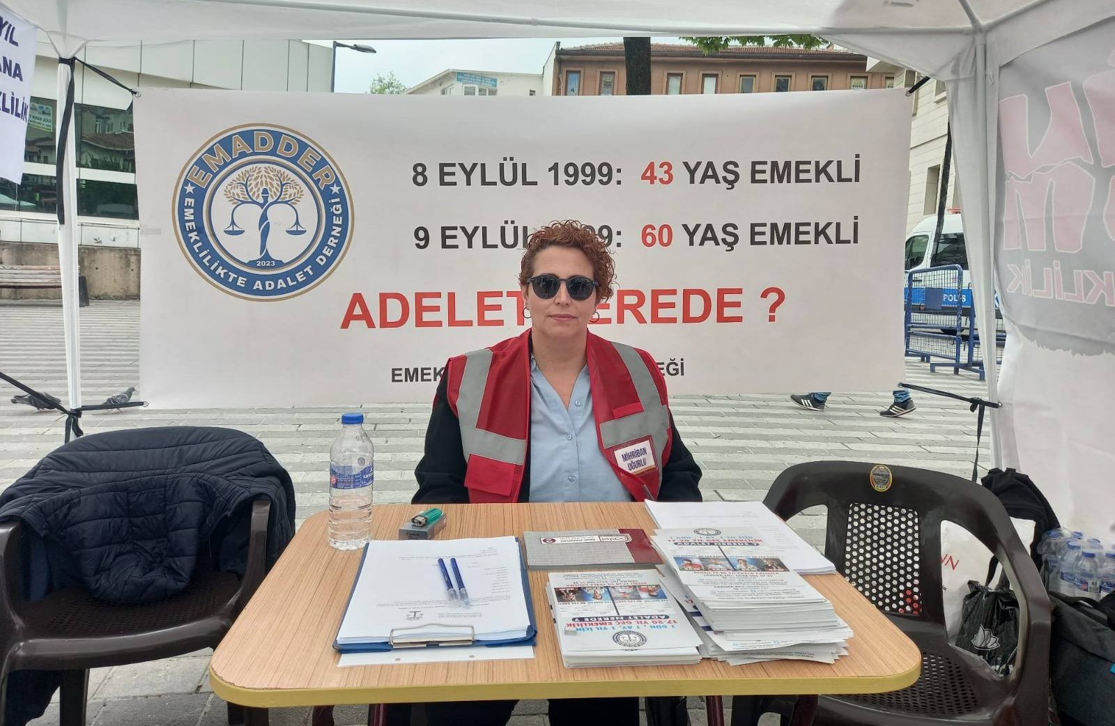 Emeklilikte Adalet Derneği, Şehreküstü Meydanı’nda toplandı