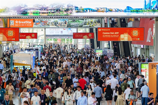 Çin: Yumruk atmak yerine el sıkışmayı tercih ediyoruz