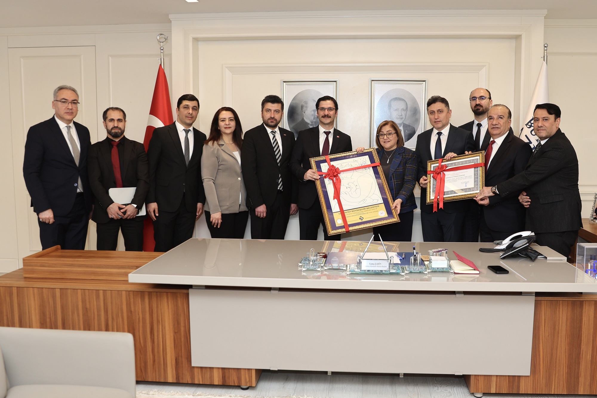 Gaziantep Büyükşehir Belediyesine Sağlık Bakanlığından iki önemli belge verildi