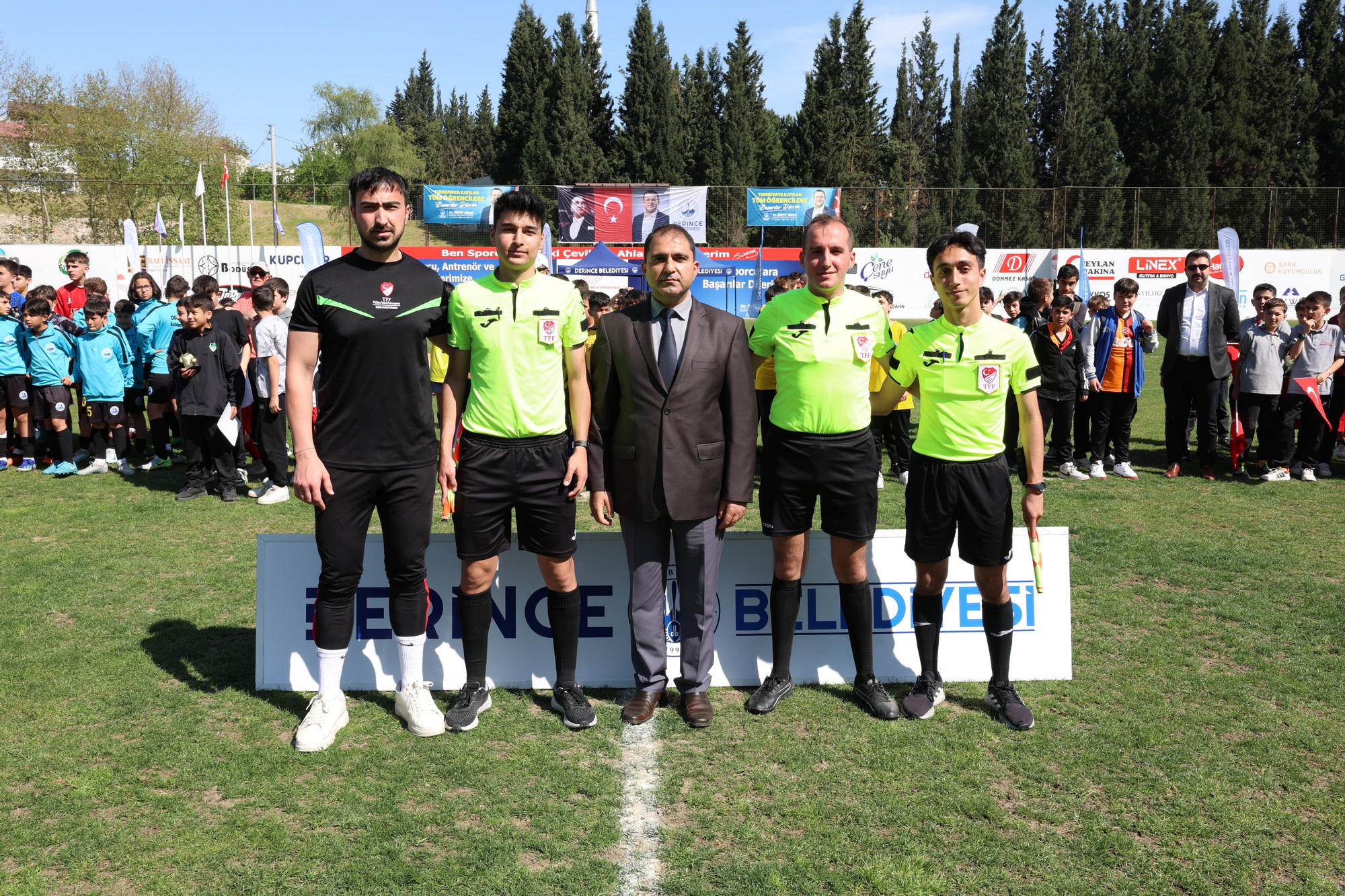 Derince’de şampiyon Alparslan Ortaokulu