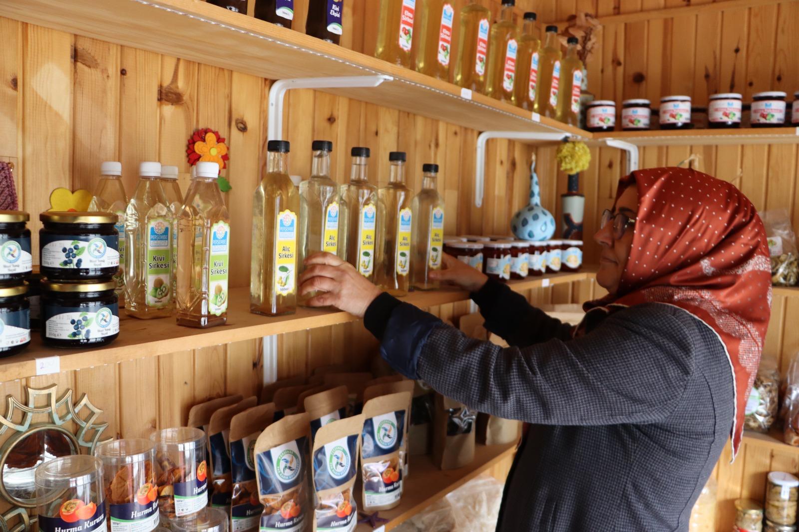 Perşembe Kadın Kooperatifi’nde yöresel ürünler satışa sunuluyor