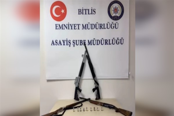 Bitlis’te silahlı paylaşımlara eş zamanlı perasyon