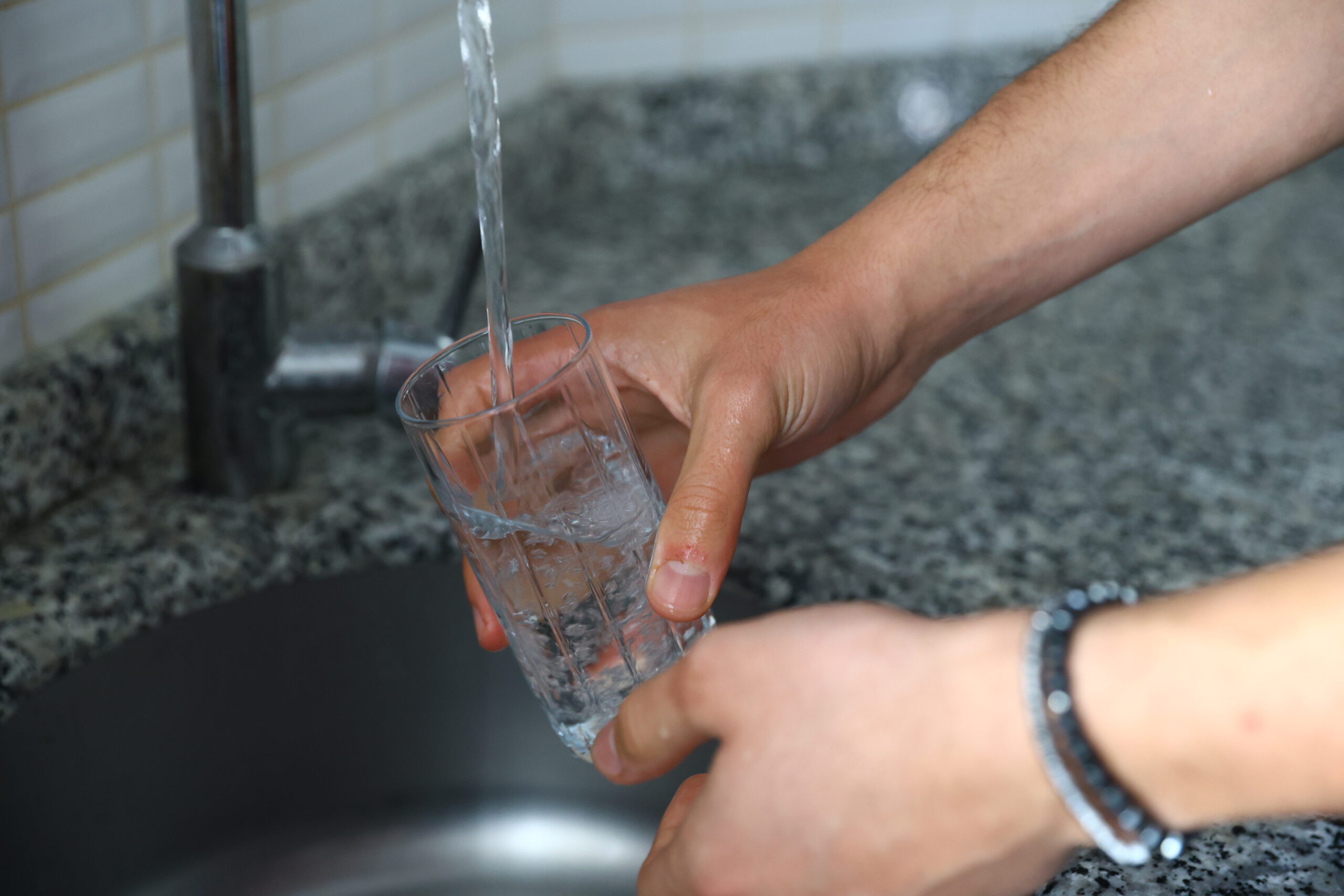 Antalya Büyükşehir Belediyesi’nden vatandaşlara indirimli su tarifesi