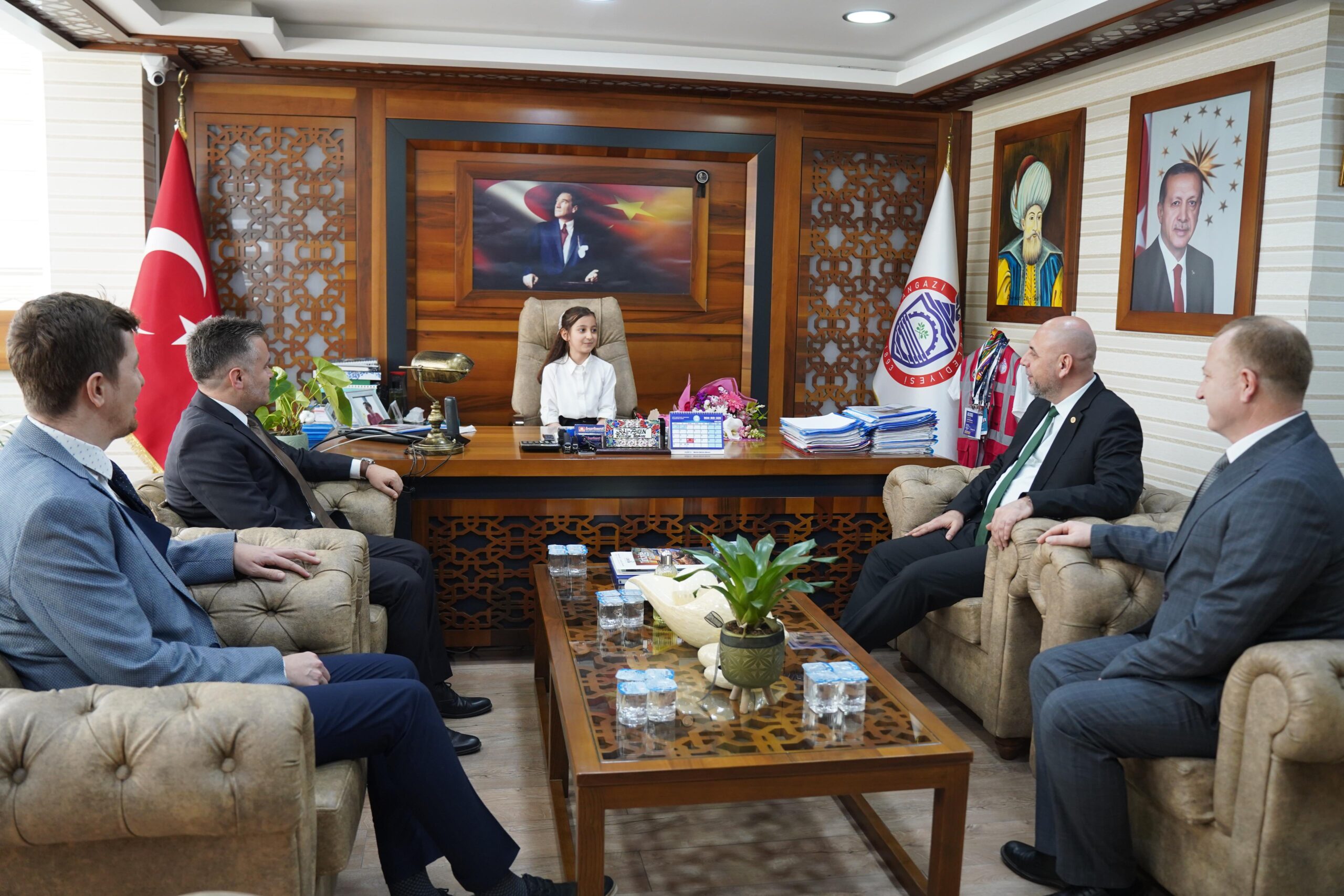 Elif Şahin, bir günlüğüne Orhangazi Belediye Başkanı oldu