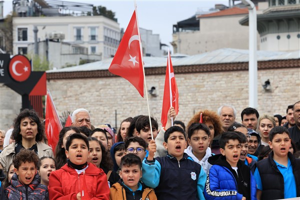 23 Nisan Ulusal Egemenlik ve Çocuk Bayramı Taksim’de kutlandı