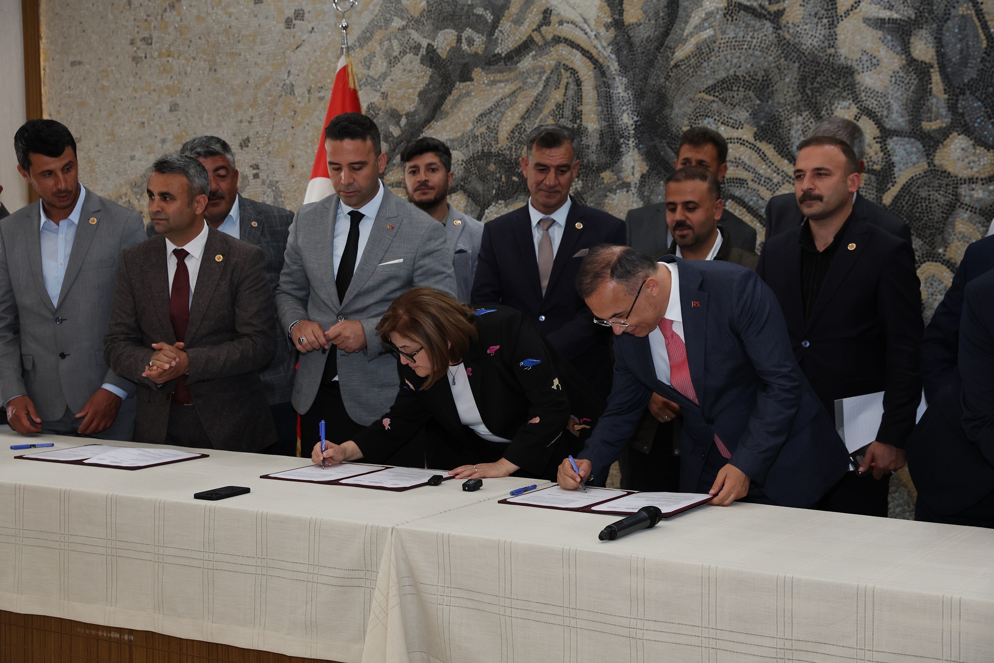 Gaziantep Büyükşehir Belediyesi’nden “Muhtar Cup” projesi