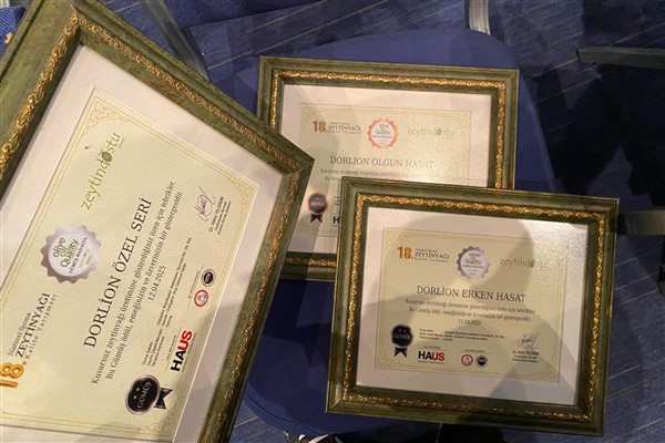 Eskişehir Büyükşehir’in ürettiği zeytinyağı, ödül aldı