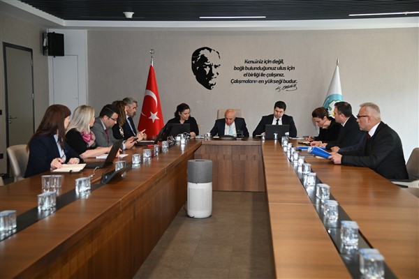 Manisa Büyükşehir ‘Mevzuat İnceleme Komisyonu’ toplandı