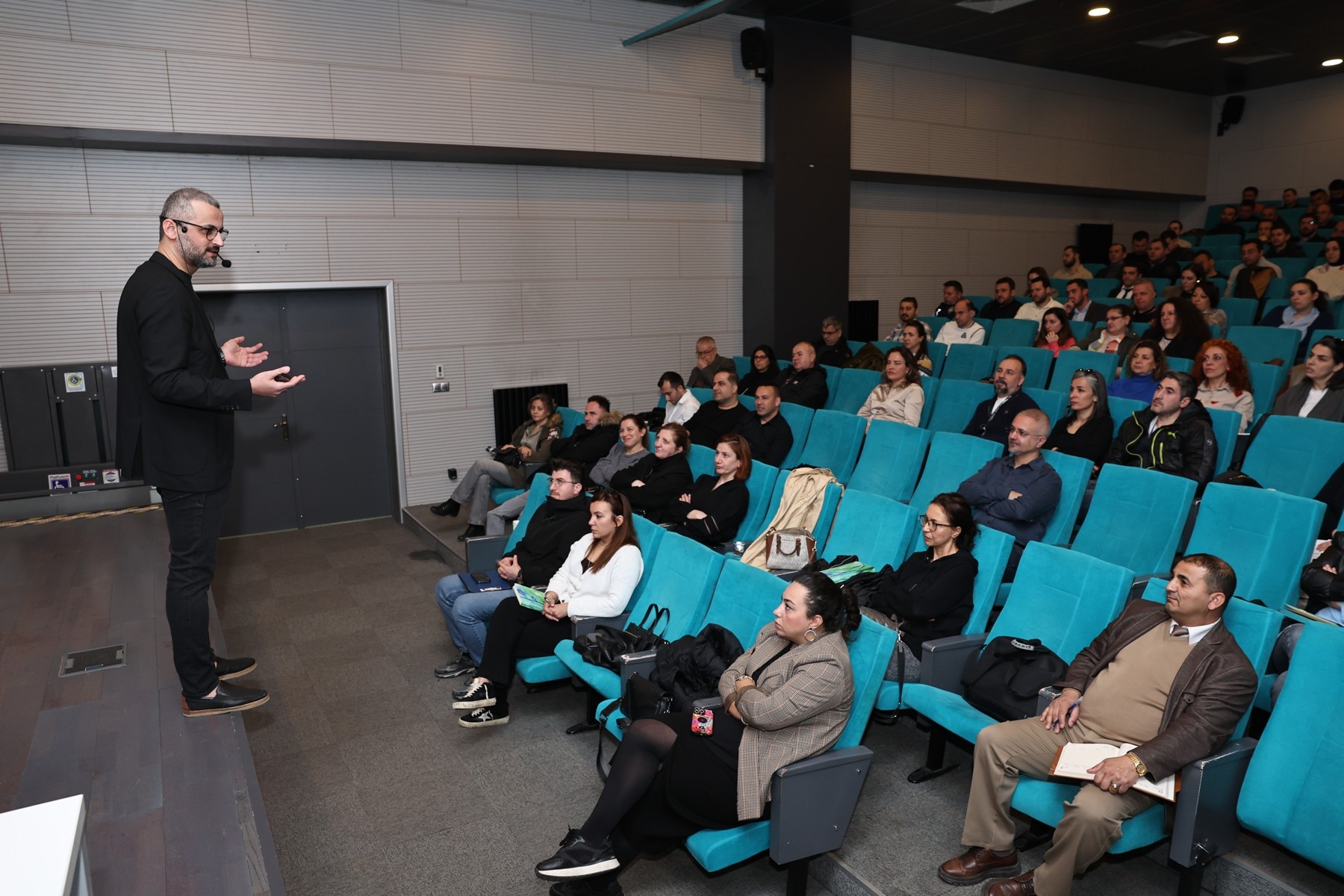 Nilüfer’de “Kamu İhale Mevzuatı” eğitimi