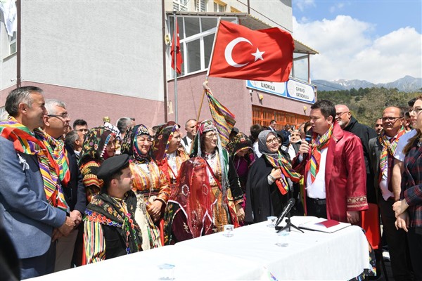 Asırlık köy düğünü Fetih Etkinlikleri’nde hayat buldu