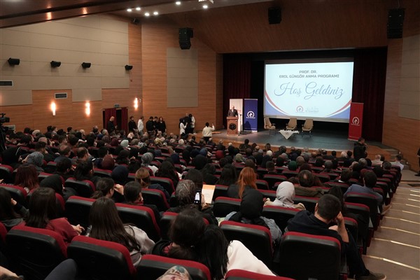 Erol Güngör, Düzce’de düzenlenen panelde anıldı