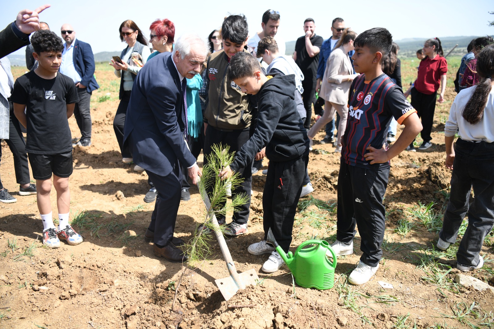 Keşan’da binlerce fidan toprakla buluştu