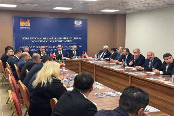 Er, Türk Dünyası Belediyeler Birliği yürütme kurulu üyeliğine seçildi