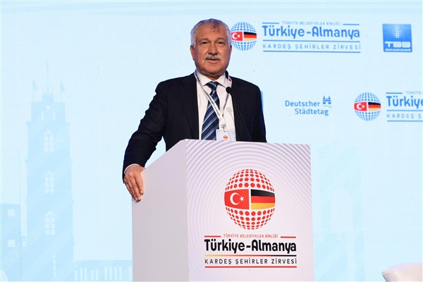 Başkan Karalar, Türkiye-Almanya Kardeş Şehirler Zirvesi’ne katıldı