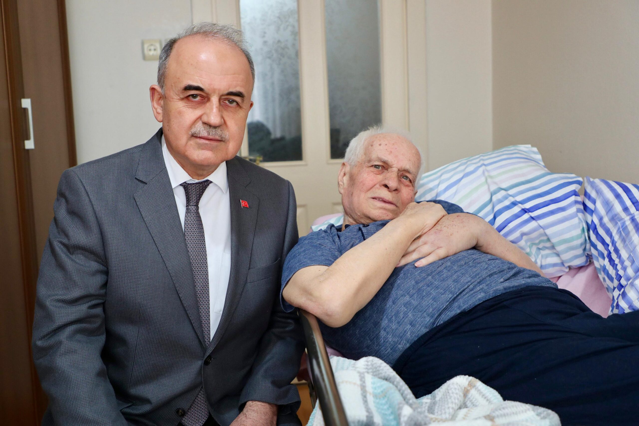 Ordu Valisi Erol, gazeteci Gülen’i ziyaret etti