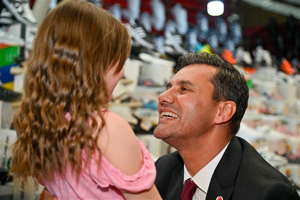 Manisa Büyükşehir Belediye Başkanı Zeyrek’ten 23 Nisan mesajı