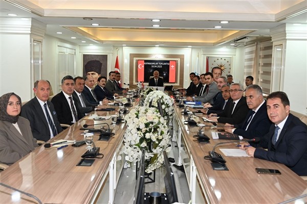 Batman Valisi Canalp başkanlığında Kaymakamlar Toplantısı yapıldı