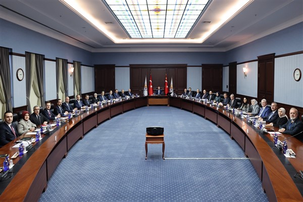 AK Parti MYK, Cumhurbaşkanı Erdoğan başkanlığında toplandı