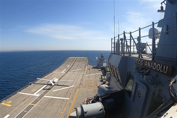 Bayraktar TB3 İnsansız Hava Aracı, kalkış-iniş testlerini başarıyla gerçekleştirdi