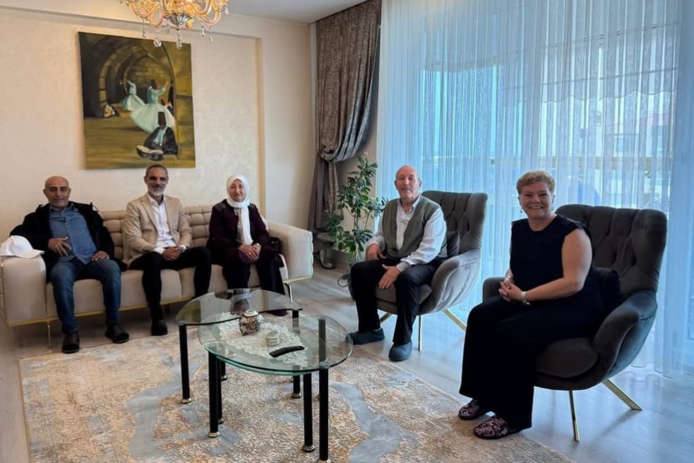 Kayapınar Belediyesi Eş Başkanları, bayram ziyaretlerinde bulundu