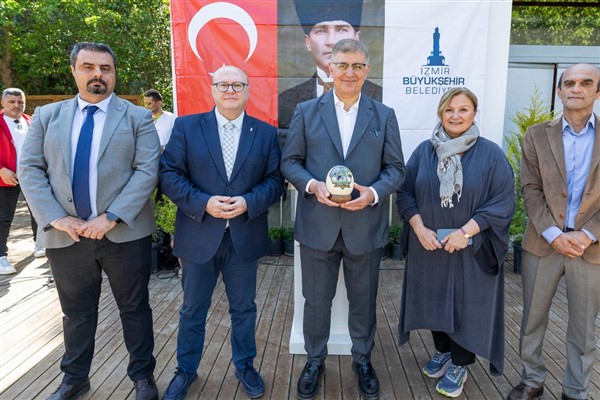 Başkan Tugay: İzmir’in vicdanını temsil ediyorsunuz