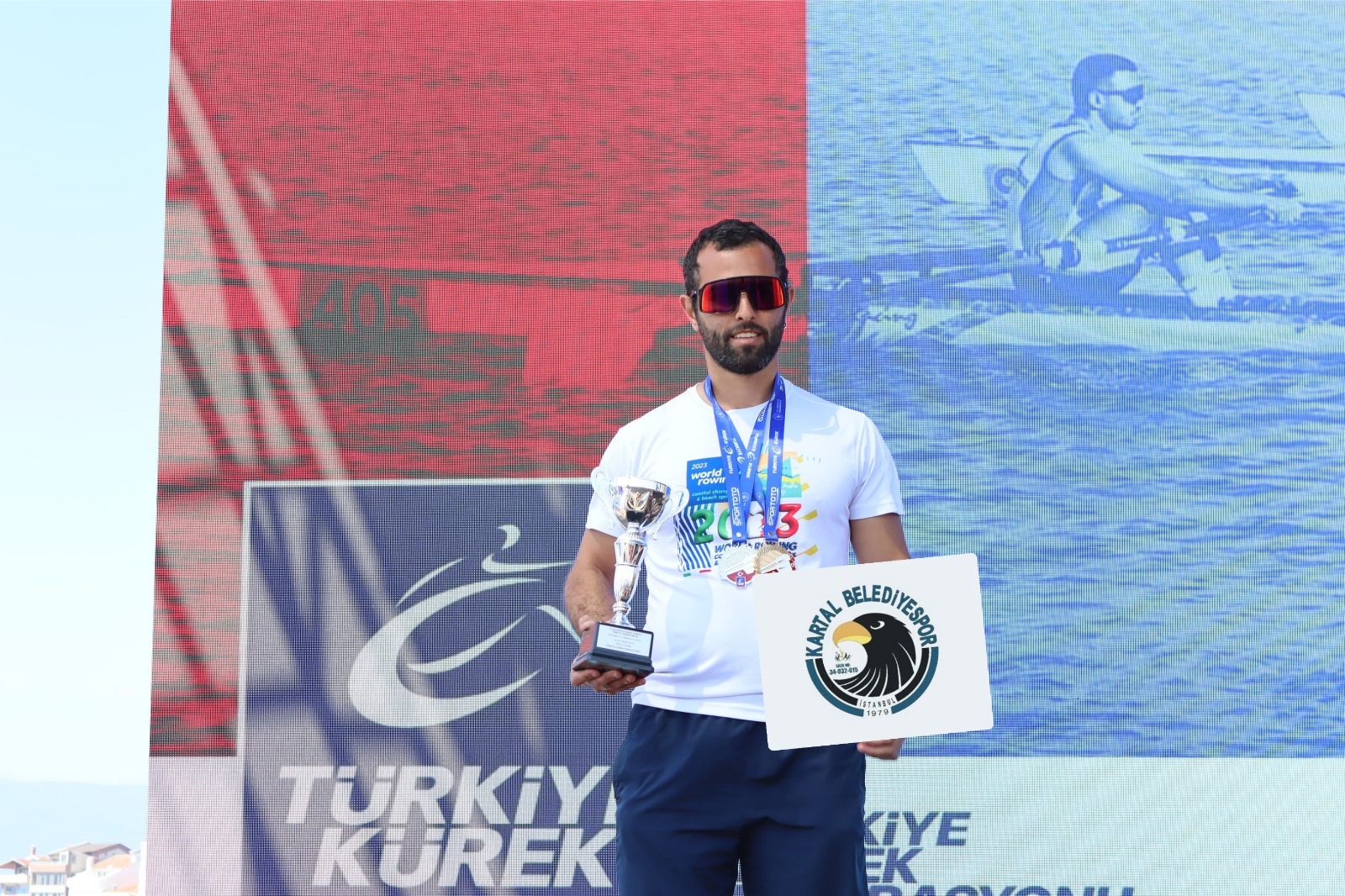 Kartallı kürek sporcusu Fatih Ünsal, Türkiye şampiyonu oldu