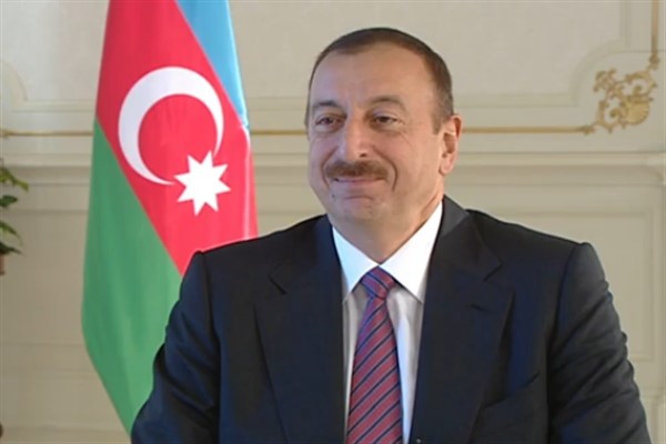 Aliyev, Ermenistan’ı barış imzalamak için zaman kaybetmemeye çağırdı