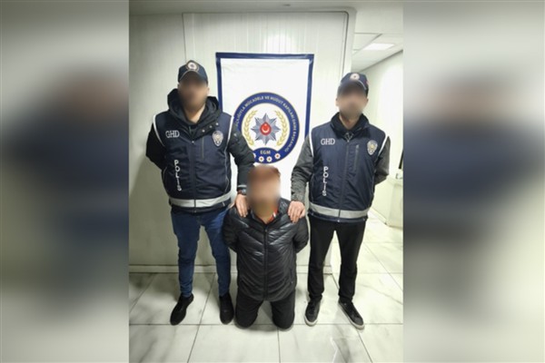 Kırmızı bültenle aranan suç örgütü elebaşı İstanbul’da yakalandı
