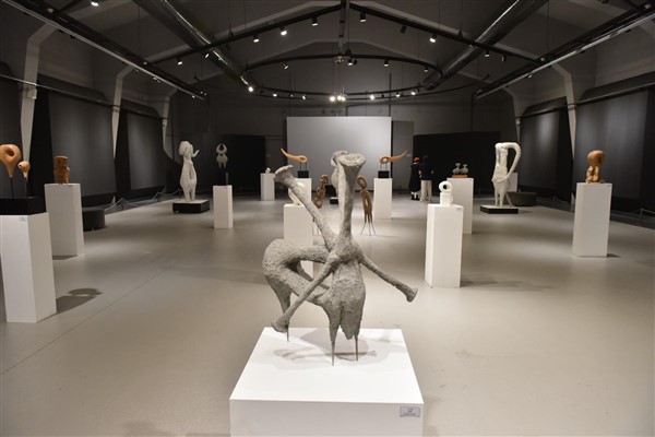 Kişisel heykel sergileri, Modern Sanatlar Galerisi’nde