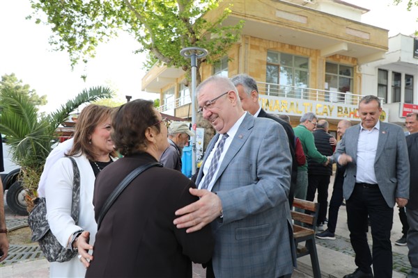 Başkan Ertaş, Altınoluk’ta vatandaşlarla buluştu