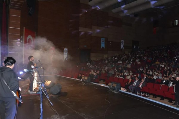 Dicle Üniversitesi’nden öğrencilere “Büyük Müzik Festivali”