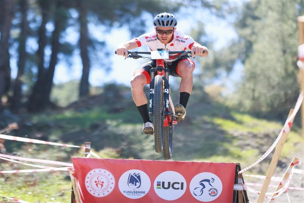 Uluslararası Dağ Bisikleti Yarışı, Manisa’da gerçekleştirildi