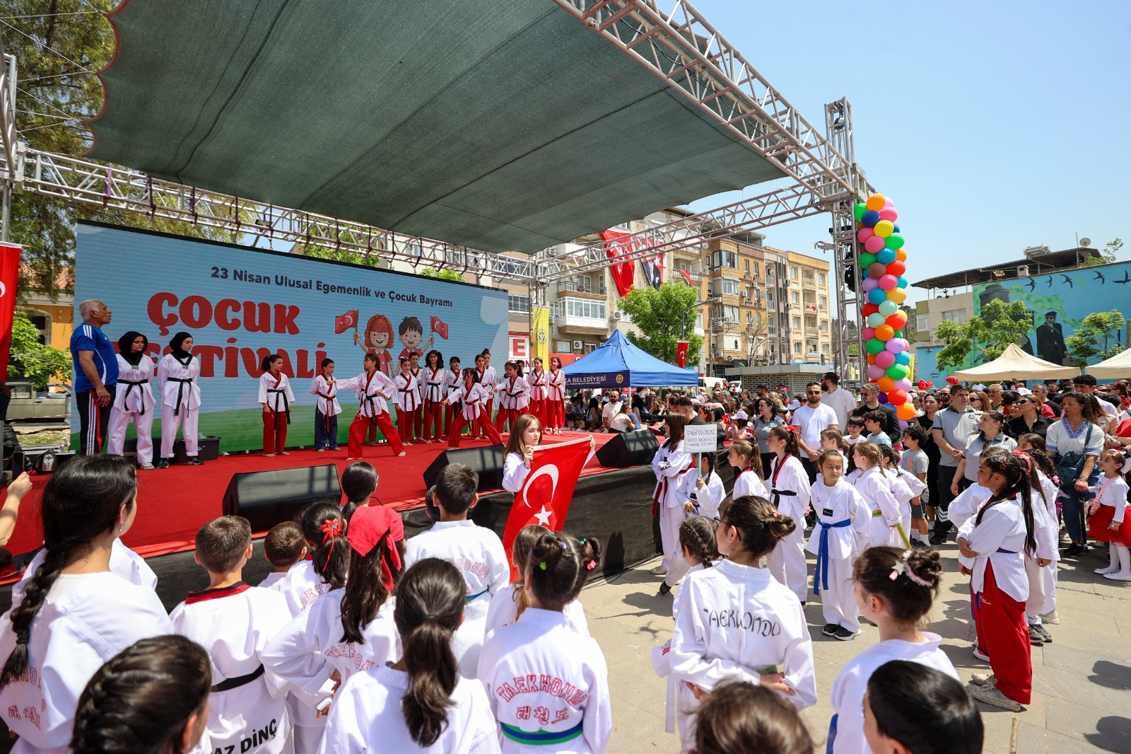 Buca’da 23 Nisan’a yönelik etkinlik gerçekleştirildi