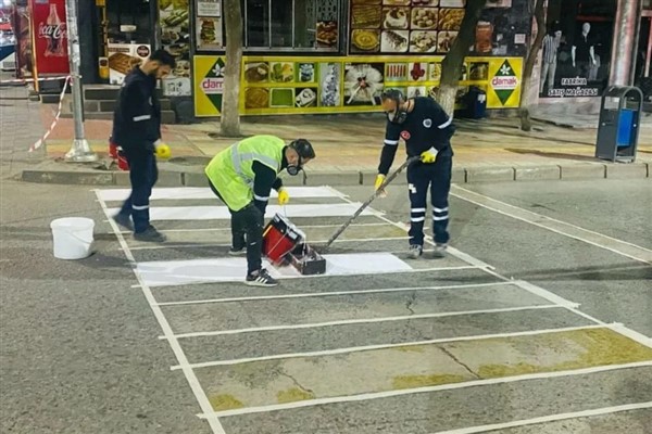 Siirt’te yaya geçitleri yenileniyor