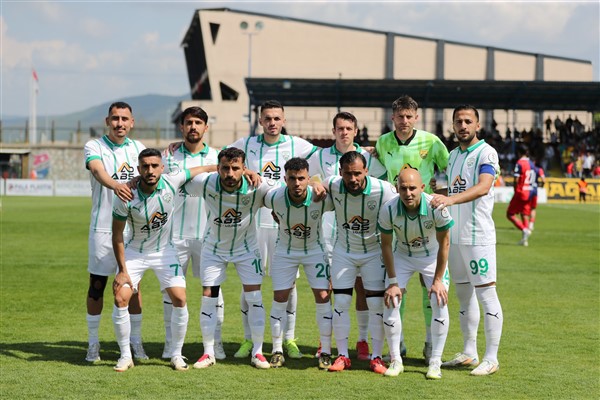 Aliağaspor FK ilk kez 2.lige yükseldi