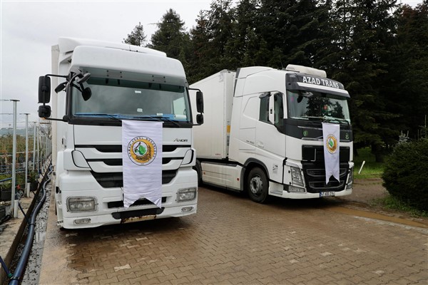 Ordu’dan Azerbaycan’a 3 tır fidan gönderildi
